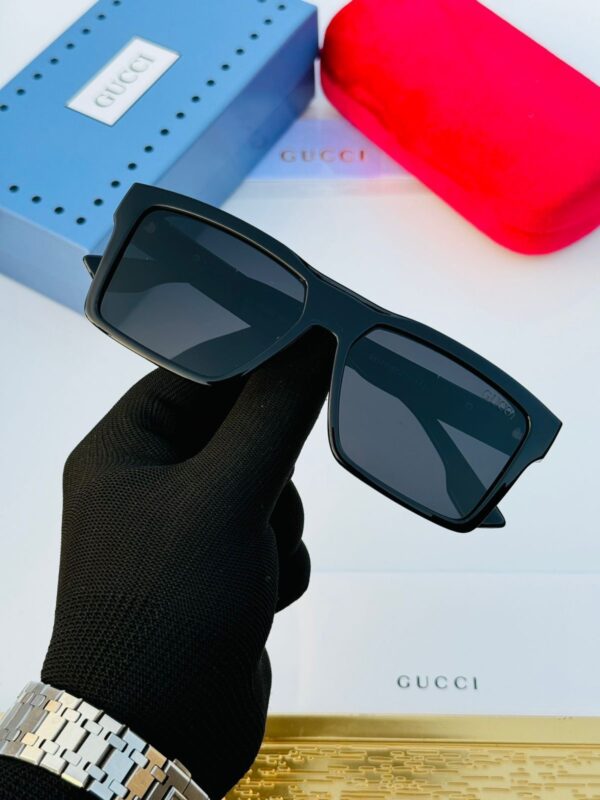 Gucci Unisex Sunglasses - Image 2
