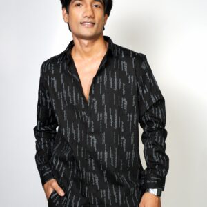 BLACK SLEEK PRINT REGULAR FIT SHIRT